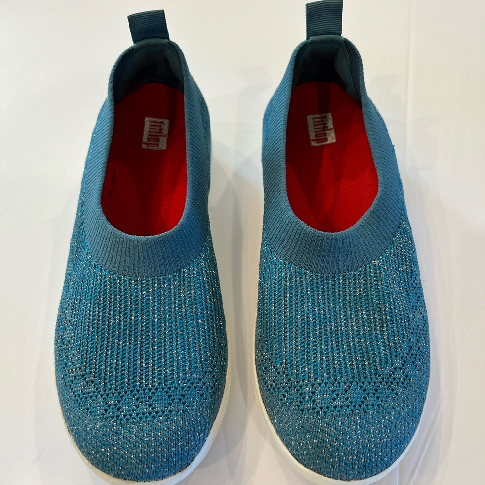 Fitflop uberknit ballet flats size 11 teal color with white mid sole and bottom